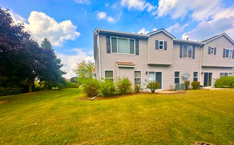 Tiny photo for 1850 Candlelight Circle, Montgomery, IL 60538 (MLS # 12465279)