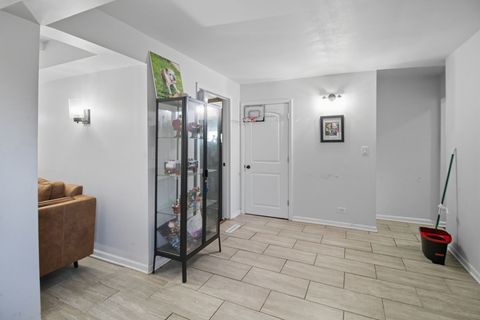 Tiny photo for 6611 W 83RD Street, Burbank, IL 60459 (MLS # 12487129)