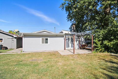Tiny photo for 6611 W 83RD Street, Burbank, IL 60459 (MLS # 12487129)