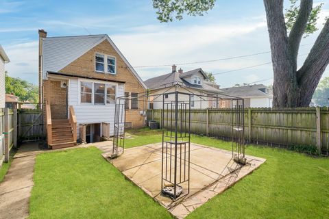 Tiny photo for 3108 Oak Avenue, Brookfield, IL 60513 (MLS # 12500698)