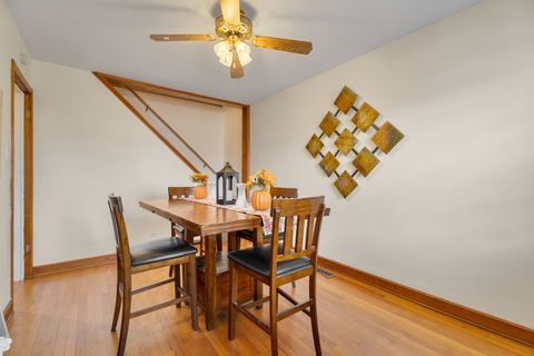 Tiny photo for 3108 Oak Avenue, Brookfield, IL 60513 (MLS # 12500698)