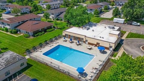 Tiny photo for 121 Millbrook Lane #121, Schaumburg, IL 60193 (MLS # 12701190)
