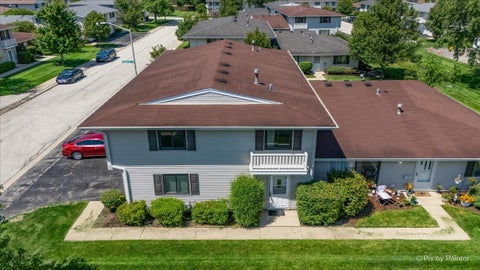 Tiny photo for 121 Millbrook Lane #121, Schaumburg, IL 60193 (MLS # 12701190)