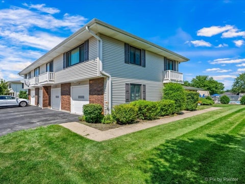 Photo of 121 Millbrook Lane #121, Schaumburg, IL 60193 (MLS # 12701190)
