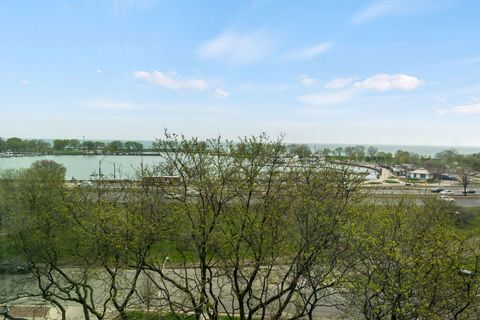 Tiny photo for 3180 N Lake Shore Drive #6E, Chicago, IL 60657 (MLS # 12627327)