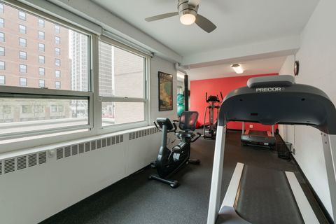 Tiny photo for 3180 N Lake Shore Drive #6E, Chicago, IL 60657 (MLS # 12627327)