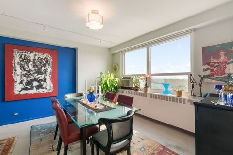 Tiny photo for 3180 N Lake Shore Drive #6E, Chicago, IL 60657 (MLS # 12627327)