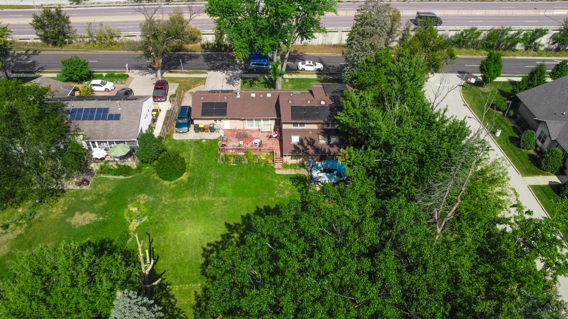 11 W Palatine Road