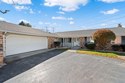 Photo of Lansing, IL 60438 (MLS # 12511954)