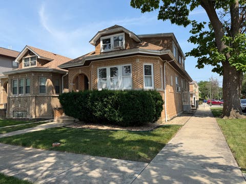 Photo of 5501 N Parkside Avenue, Chicago, IL 60630 (MLS # 12708522)