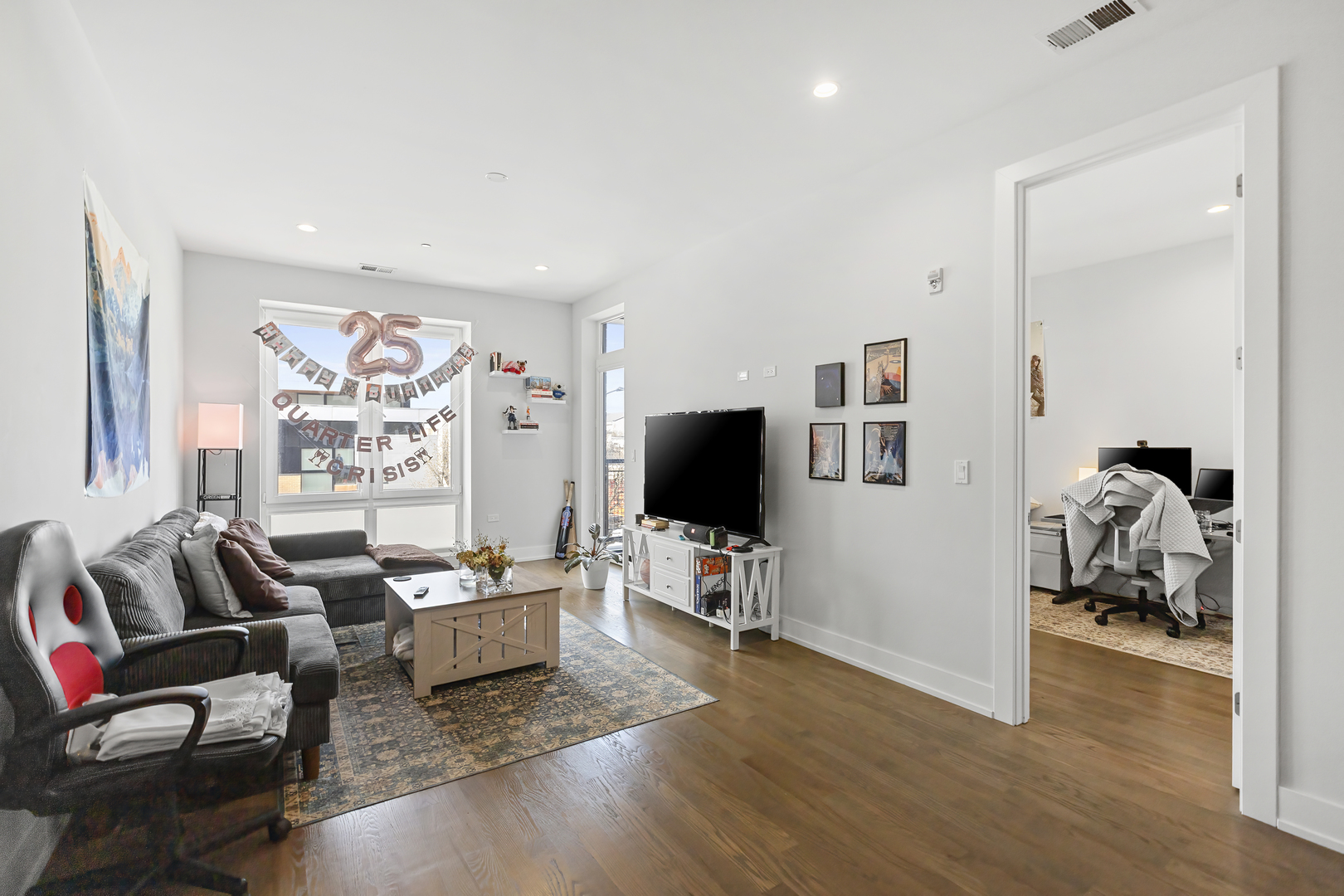 2217 W Madison Street 302