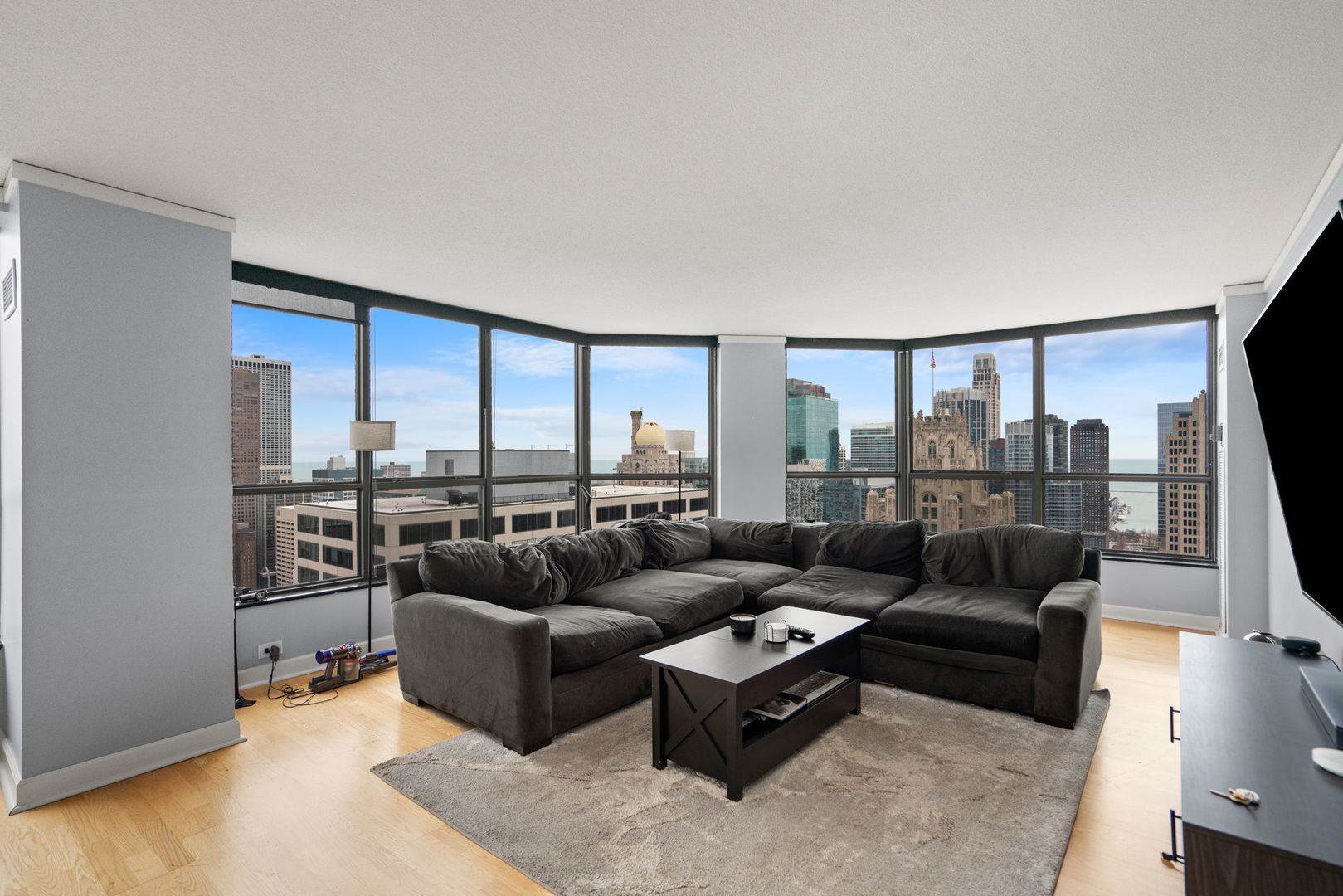 405 N Wabash Avenue 4510