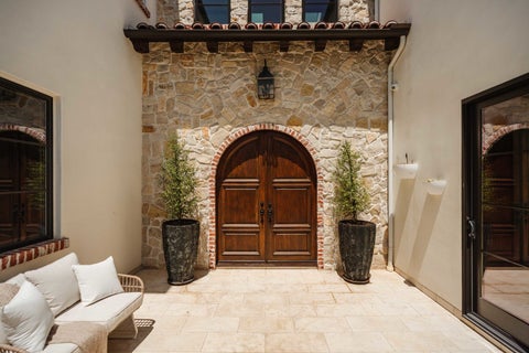 Tiny photo for 16037 W Junaluska Way, Pacific Palisades, CA 90272 (MLS # 12662487)