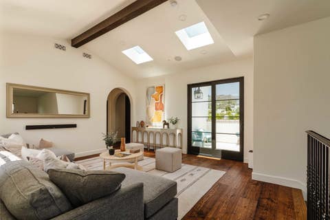 Tiny photo for 16037 W Junaluska Way, Pacific Palisades, CA 90272 (MLS # 12662487)