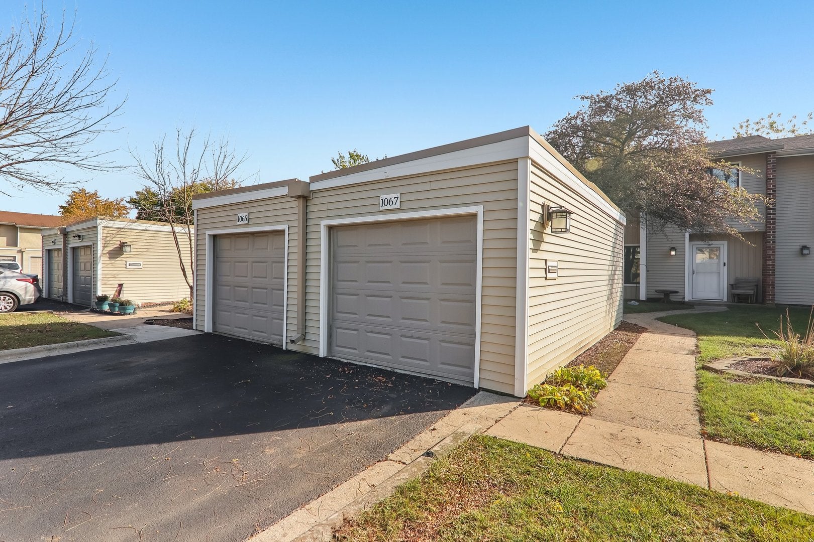 1067 Cascade Drive 1067