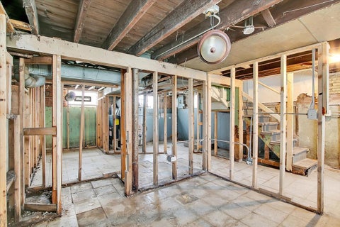 Tiny photo for 9846 S Calhoun Avenue, Chicago, IL 60617 (MLS # 12667895)