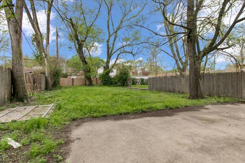 Tiny photo for 9846 S Calhoun Avenue, Chicago, IL 60617 (MLS # 12667895)