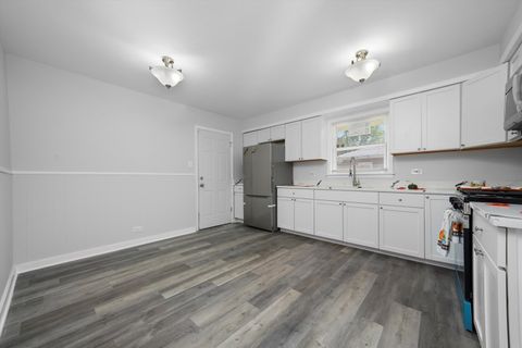 Tiny photo for 615 E 156th Place, South Holland, IL 60473 (MLS # 12551257)