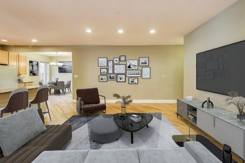 Tiny photo for 7730 N Paulina Street #1, Chicago, IL 60626 (MLS # 12512913)