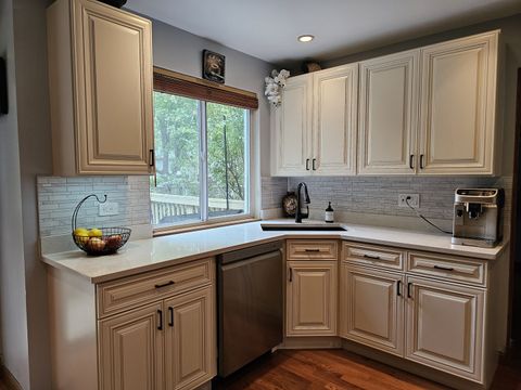 Tiny photo for 122 Arbor Avenue, Sugar Grove, IL 60554 (MLS # 12502955)