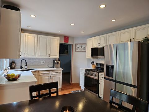 Tiny photo for 122 Arbor Avenue, Sugar Grove, IL 60554 (MLS # 12502955)