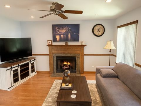 Tiny photo for 122 Arbor Avenue, Sugar Grove, IL 60554 (MLS # 12502955)