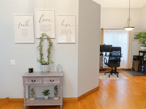 Tiny photo for 122 Arbor Avenue, Sugar Grove, IL 60554 (MLS # 12502955)