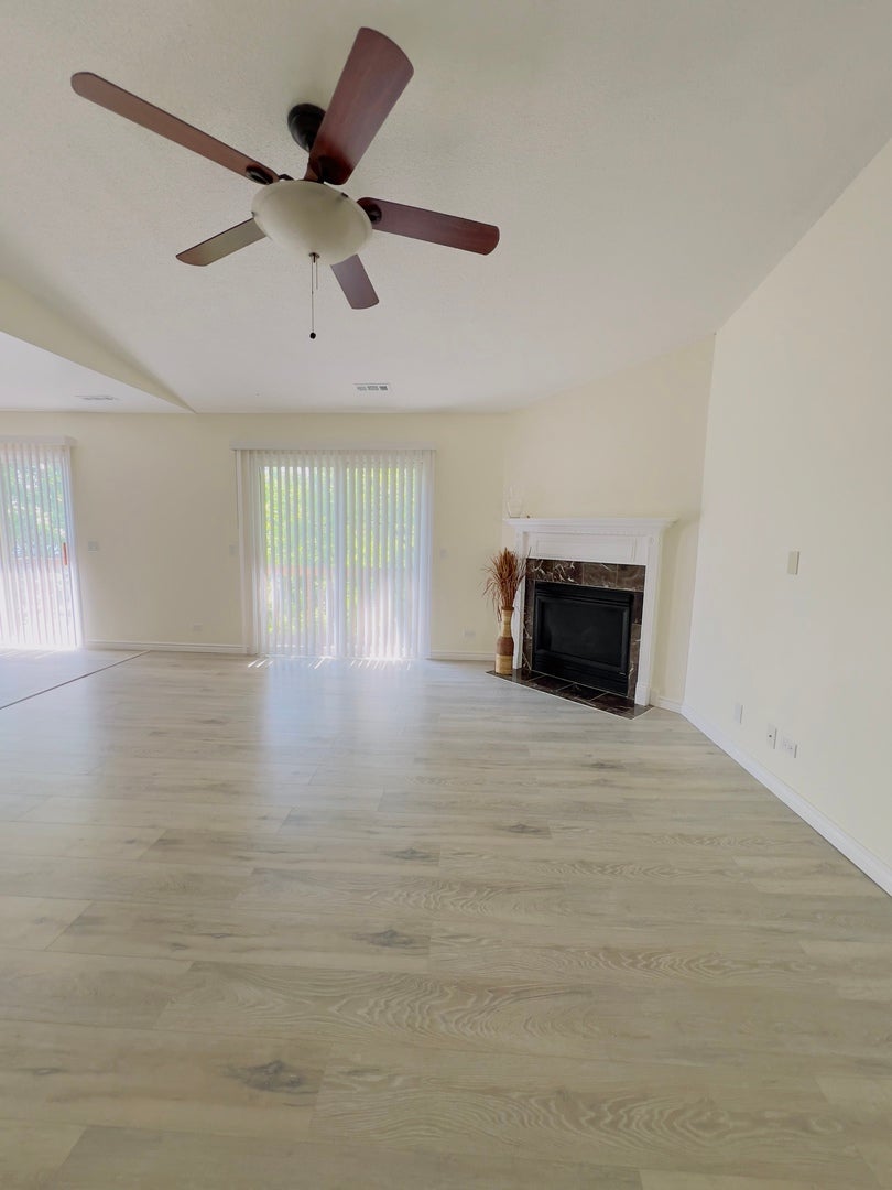 607 BUCKSKIN Lane 607