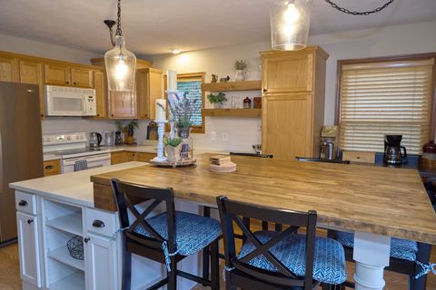 Tiny photo for 21 Magnolia Court, Putnam, IL 61560 (MLS # 12604236)