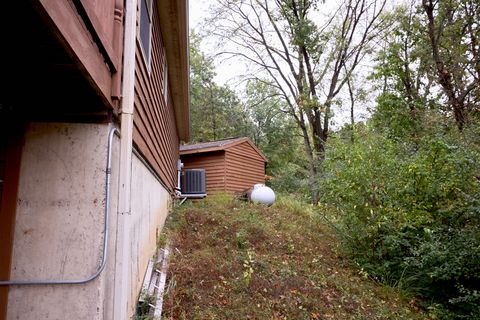 Tiny photo for 21 Magnolia Court, Putnam, IL 61560 (MLS # 12604236)