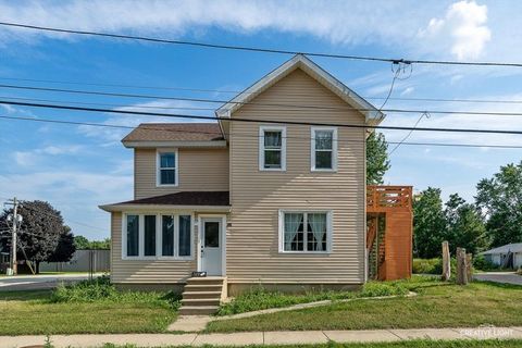 529 W Lincoln Avenue B Hinckley IL 60520