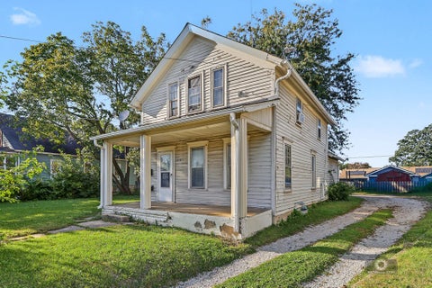 Photo of 1242 E New York Street, Aurora, IL 60505 (MLS # 12787824)