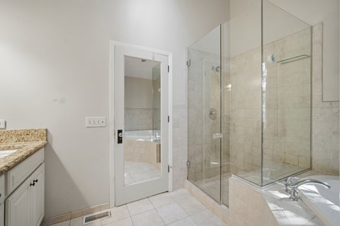 Tiny photo for 23 W Suffield Drive, Arlington Heights, IL 60004 (MLS # 12795872)