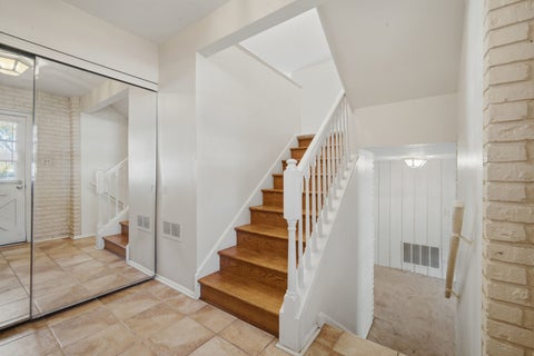 Tiny photo for 23 W Suffield Drive, Arlington Heights, IL 60004 (MLS # 12795872)