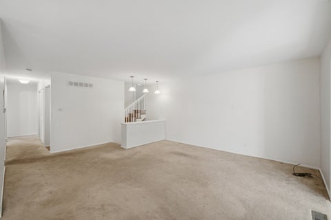 Tiny photo for 23 W Suffield Drive, Arlington Heights, IL 60004 (MLS # 12795872)