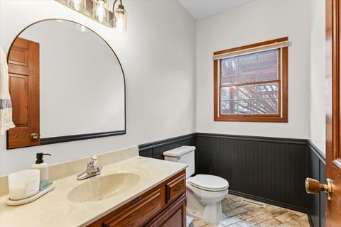 Tiny photo for 3 Earls Court, Bloomington, IL 61704 (MLS # 12523678)