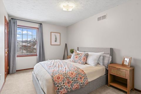 Tiny photo for 3 Earls Court, Bloomington, IL 61704 (MLS # 12523678)