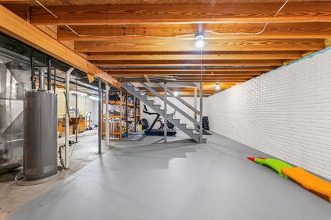 Tiny photo for 3 Earls Court, Bloomington, IL 61704 (MLS # 12523678)