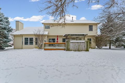 Tiny photo for 3 Earls Court, Bloomington, IL 61704 (MLS # 12523678)