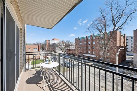 Tiny photo for 215 Marengo Avenue #3A, Forest Park, IL 60130 (MLS # 12604542)