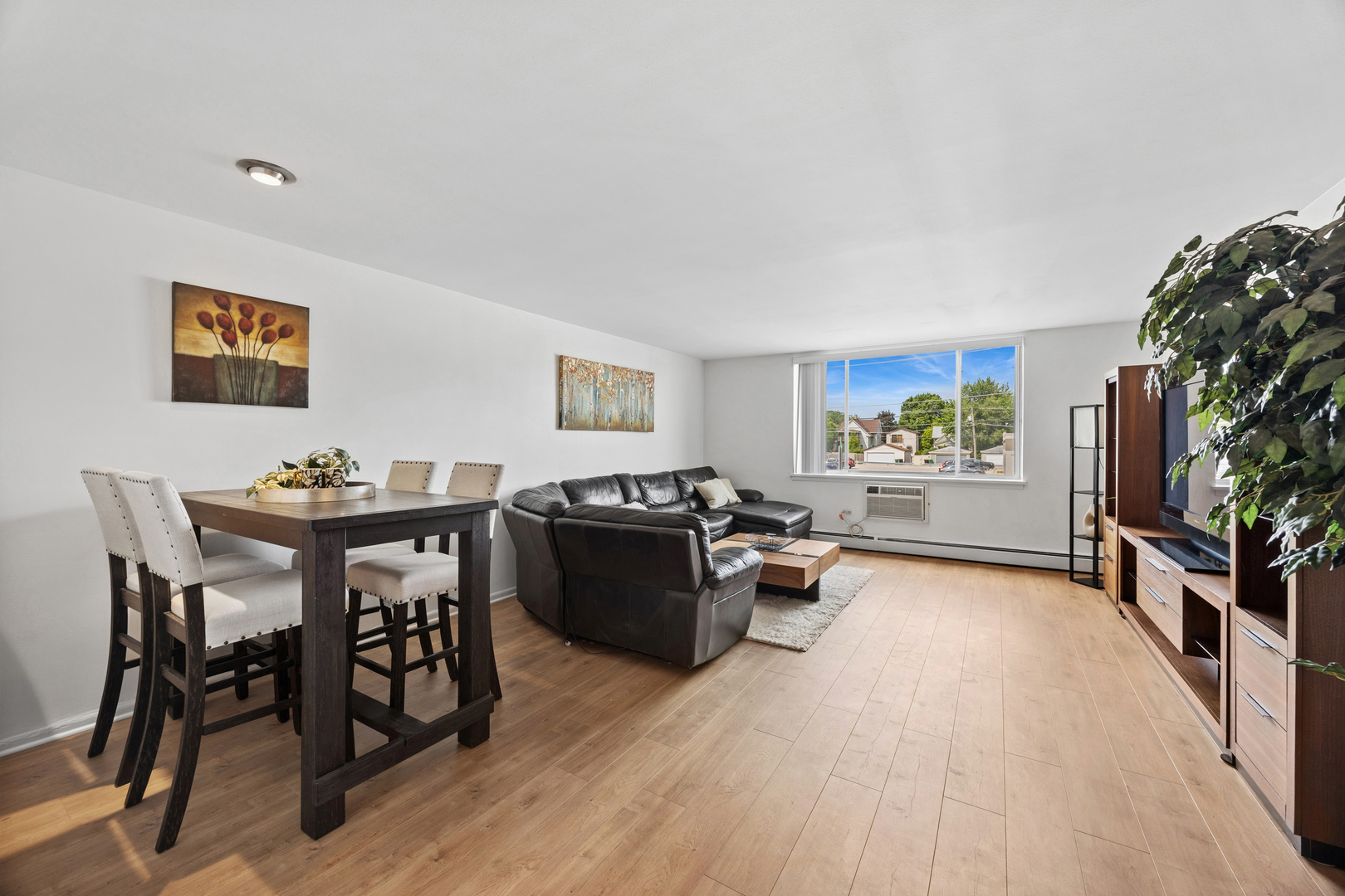 201 S Maple Avenue 106