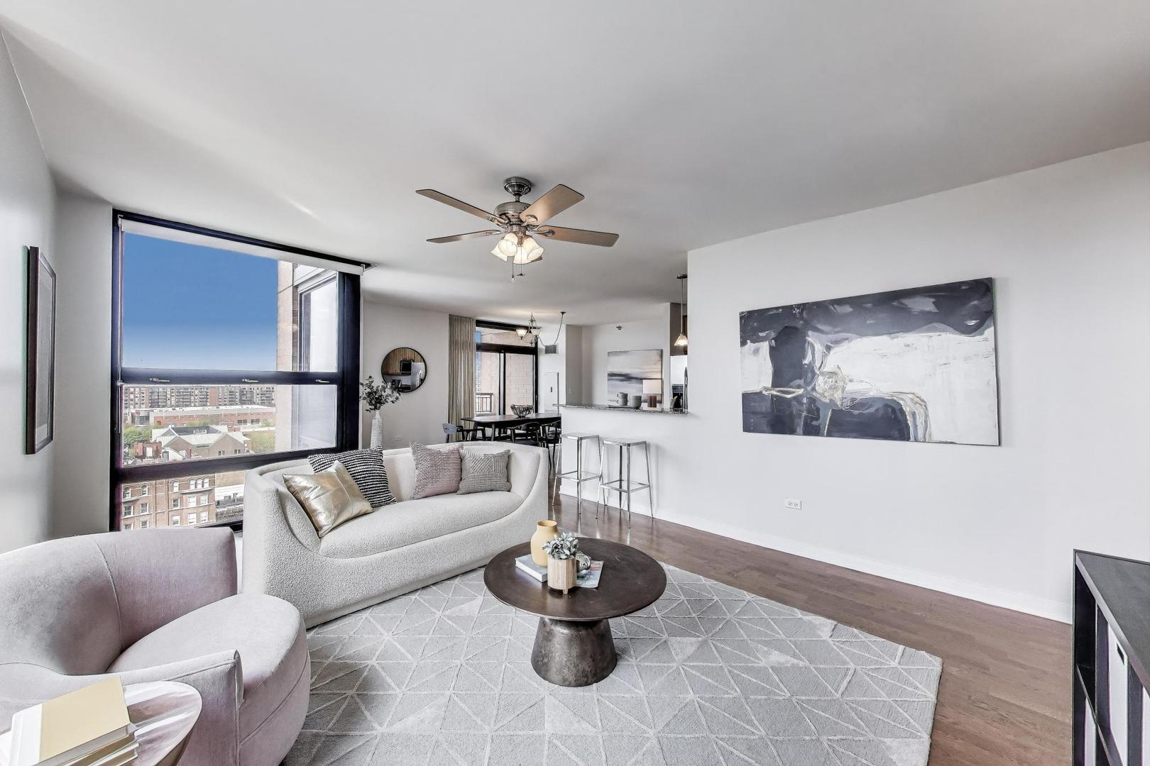 1160 S MICHIGAN Avenue 1503
