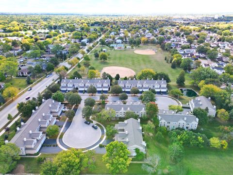 Tiny photo for 730 Hamilton Circle, Schaumburg, IL 60194 (MLS # 12538913)