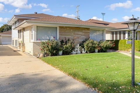 Photo of 8556 N Oriole Avenue, Niles, IL 60714 (MLS # 12502845)