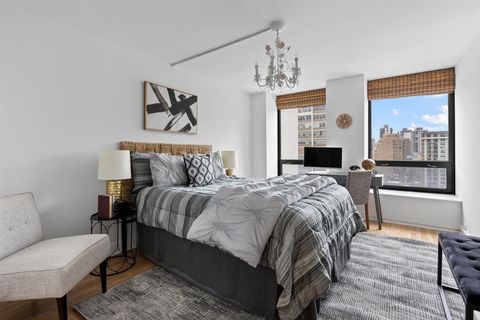 Tiny photo for Chicago, IL 60611 (MLS # 12517187)