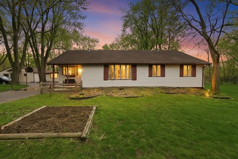 Photo of 15800 Chappel Street, South Holland, IL 60473 (MLS # 12632203)