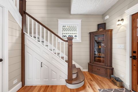 Tiny photo for 205 W Cook Avenue, Libertyville, IL 60048 (MLS # 12514777)