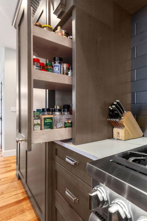 Tiny photo for 205 W Cook Avenue, Libertyville, IL 60048 (MLS # 12514777)