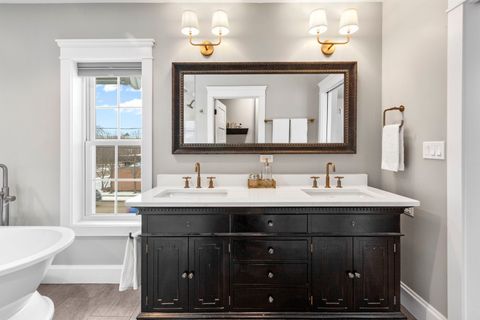 Tiny photo for 205 W Cook Avenue, Libertyville, IL 60048 (MLS # 12514777)