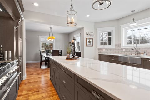 Tiny photo for 205 W Cook Avenue, Libertyville, IL 60048 (MLS # 12514777)